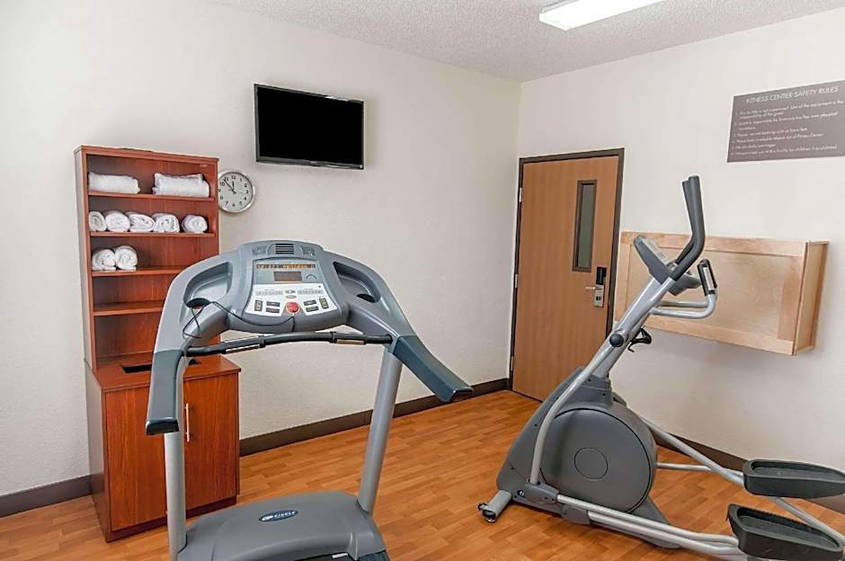 Comfort Suites   University