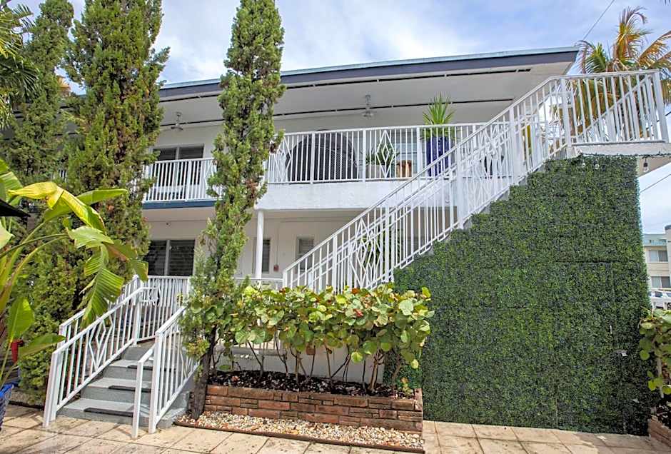 Beachside All Suites Hotel