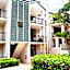 Spring Hill Mews Apartments