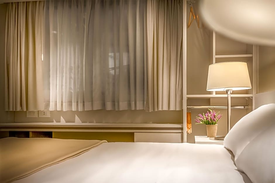 Up Recoleta Hotel