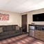 SureStay Hotel by Best Western Higginsville