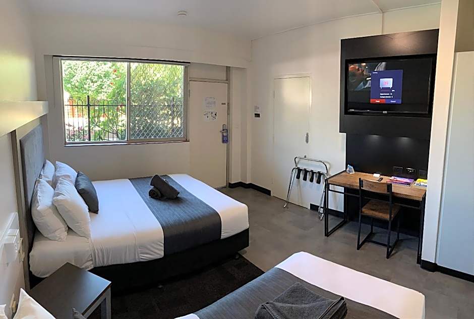 The Stuart Hotel-Motel