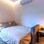 L104 New Studio apt 2Bdrm 1bath fits 6 AC Rooftop L104 New Studio apt 2Bdrm 1bath fits 6 AC Rooftop