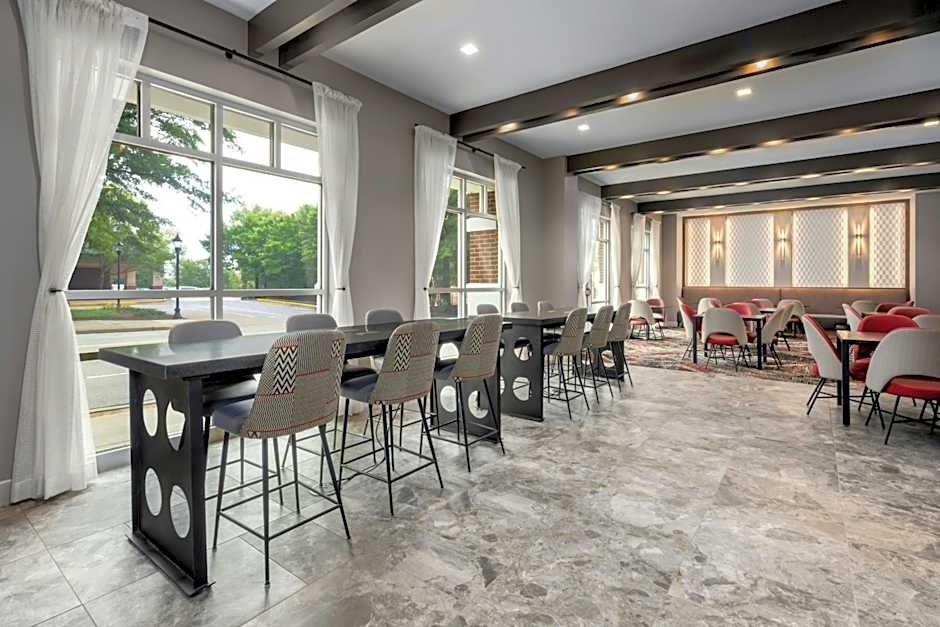 Courtyard by Marriott Athens Downtown