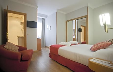 Superior One-Bedroom Apartment