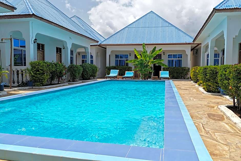 AROYA Boutique Hotel