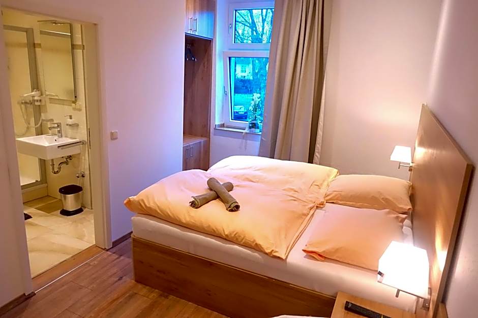 Gasthof & Restaurant "Am Kreuz"