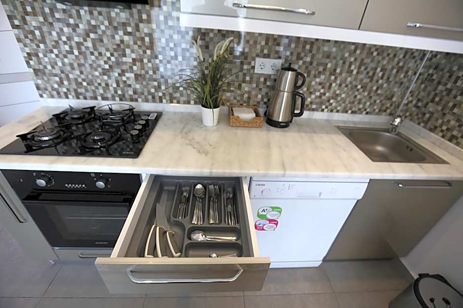 Truemar Hotels & Suites