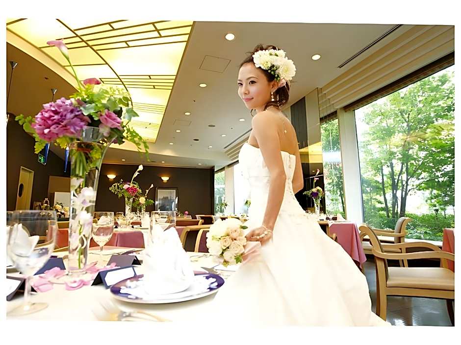 Cypress Garden Hotel