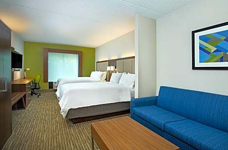 2 Queen Beds Suite