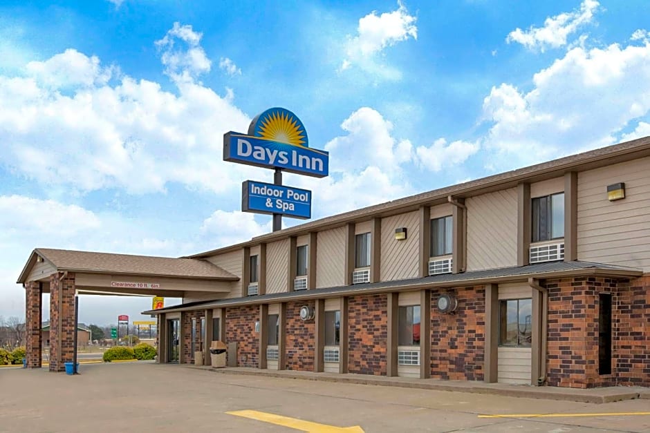 Days Inn by Wyndham Salina I-70