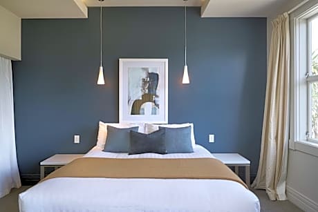 Penthouse Apartment - Adult Only