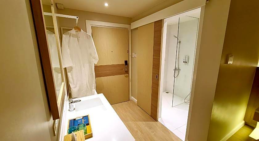 Harolds Hotel Quezon City