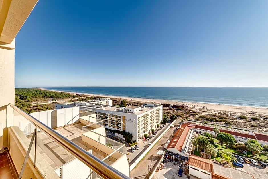 Yellow Praia Monte Gordo