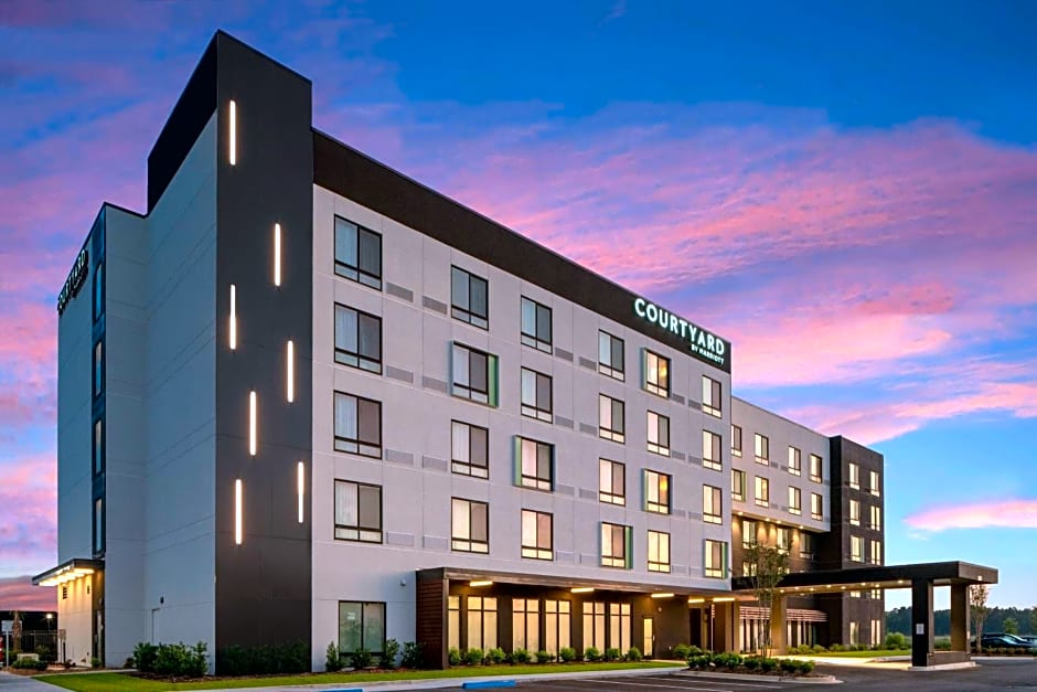 Courtyard by Marriott Lafayette South