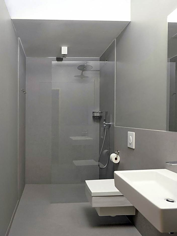 Art Apartments