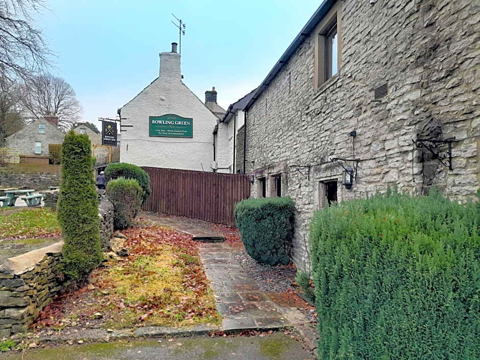 Ye Olde Bowling Green Inn