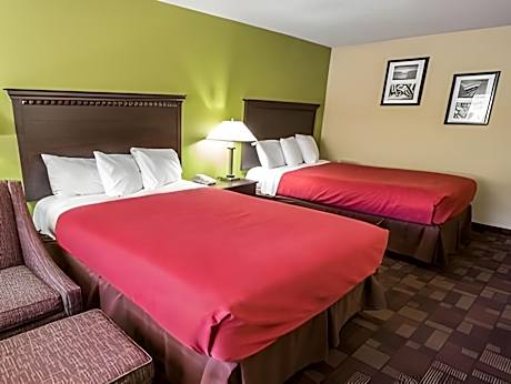 2 Double Beds, Smoking