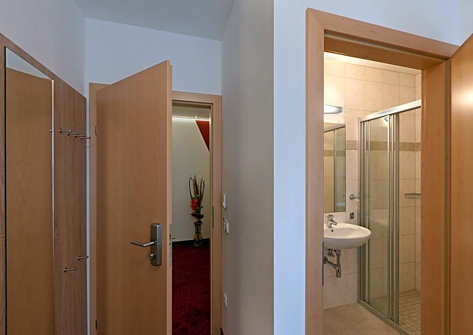 Hotel Restaurant Wallner I contactless check-in