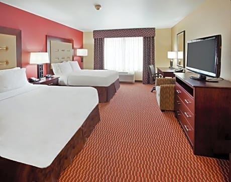 Standard Room with Two Queen Beds