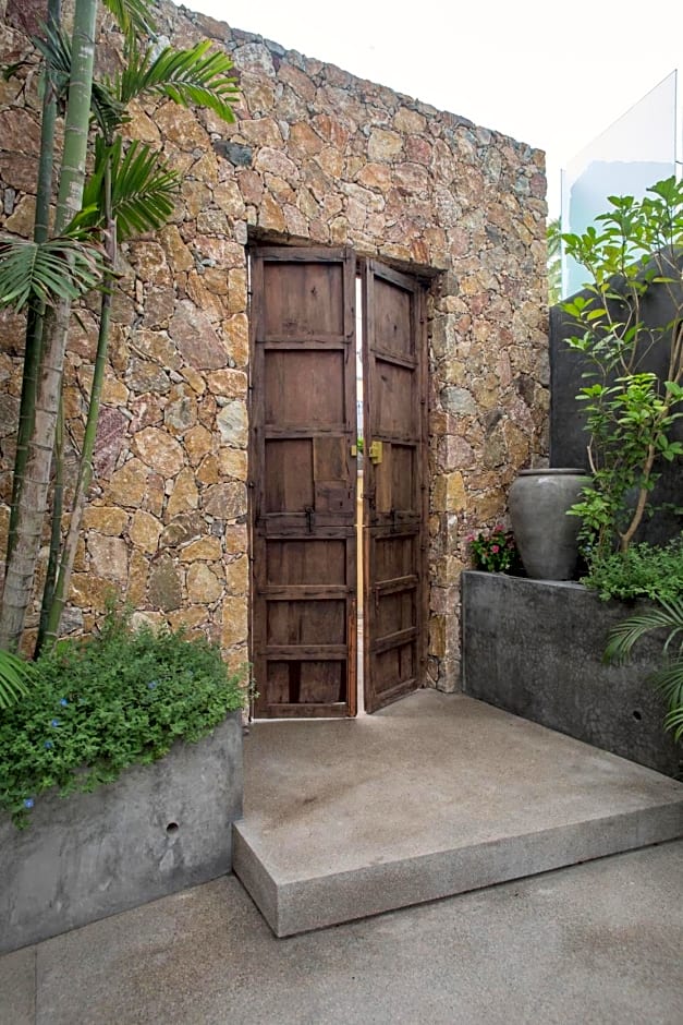 Anjali Casa Divina