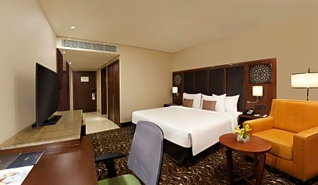 Superior King Room with 24 Hours Check in & Check Out - 20% discount on Food, Soft Beverages and 15% discount on Laundry and Spa