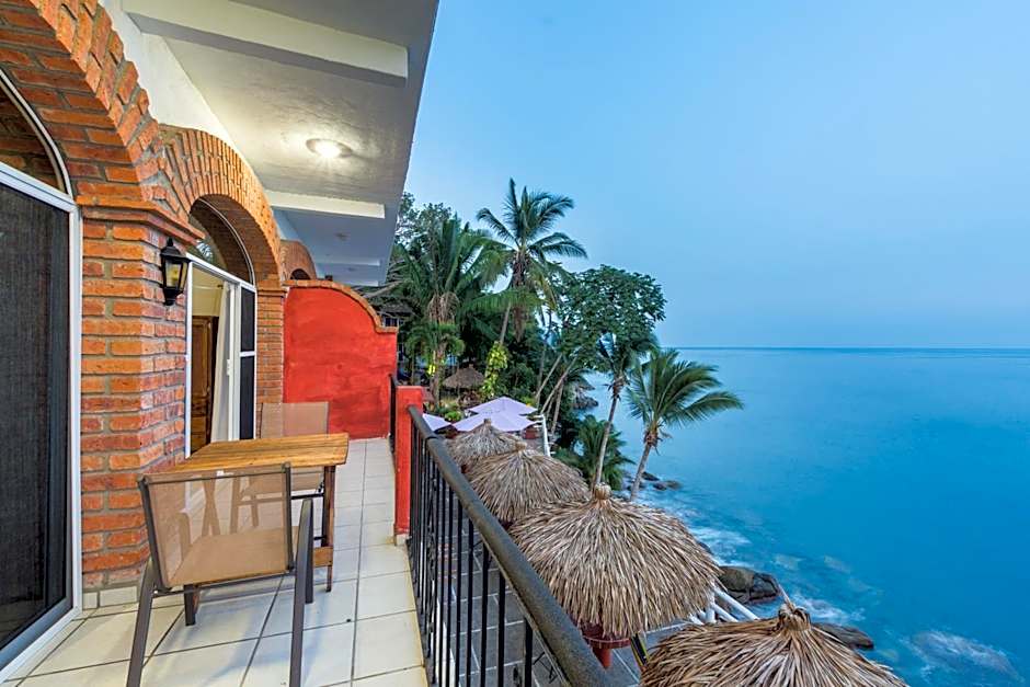 Traditional Sierra Leon Oceanfront Rooms - Adults Only