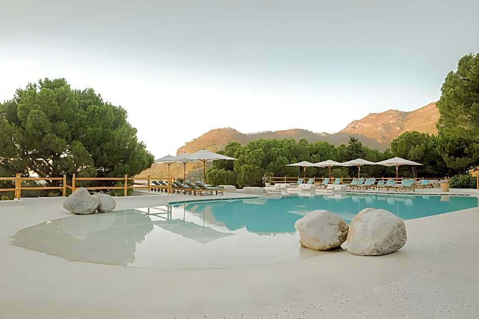 Perios Beach House - Adults Only