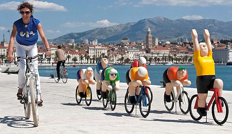 Aspalathos Residence