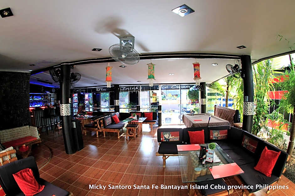 Micky Santoro Hotel & Restaurant