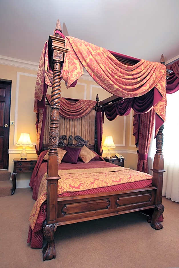 The Old Palace Lodge