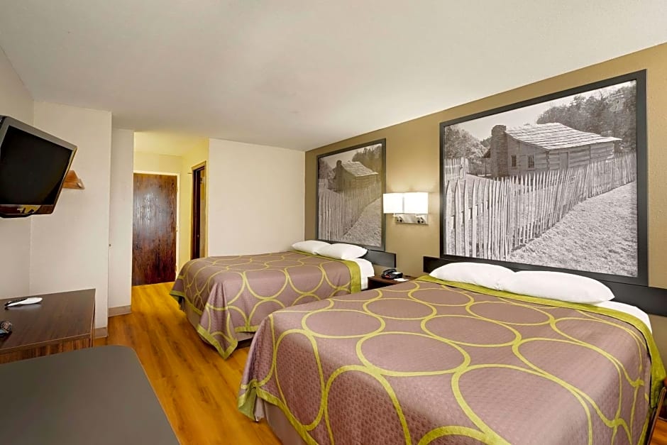 Super 8 by Wyndham Lexington Winchester Rd