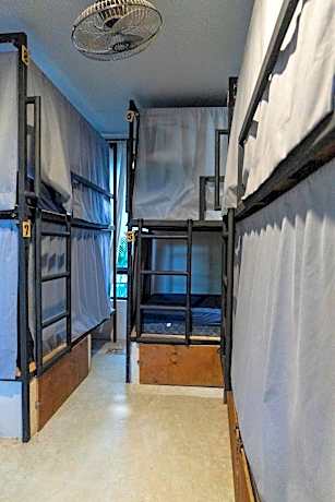 Bed in 8-Bed Mixed Dormitory Room