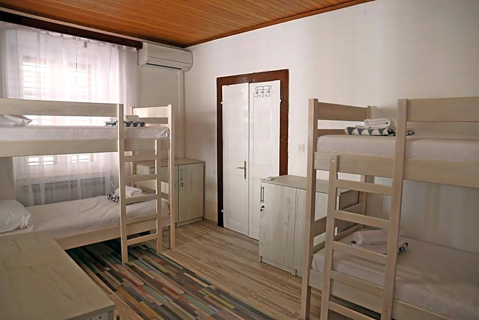 Photo 1 of 8 of Bed in 6-Bed Mixed Dormitory Room