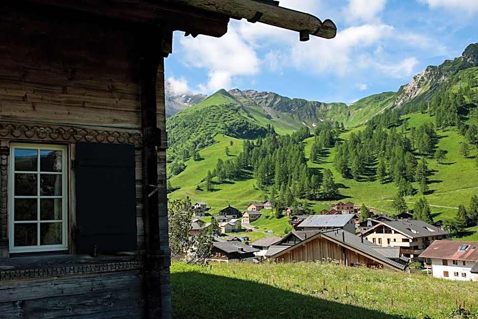 Hotel Falknerei Galina