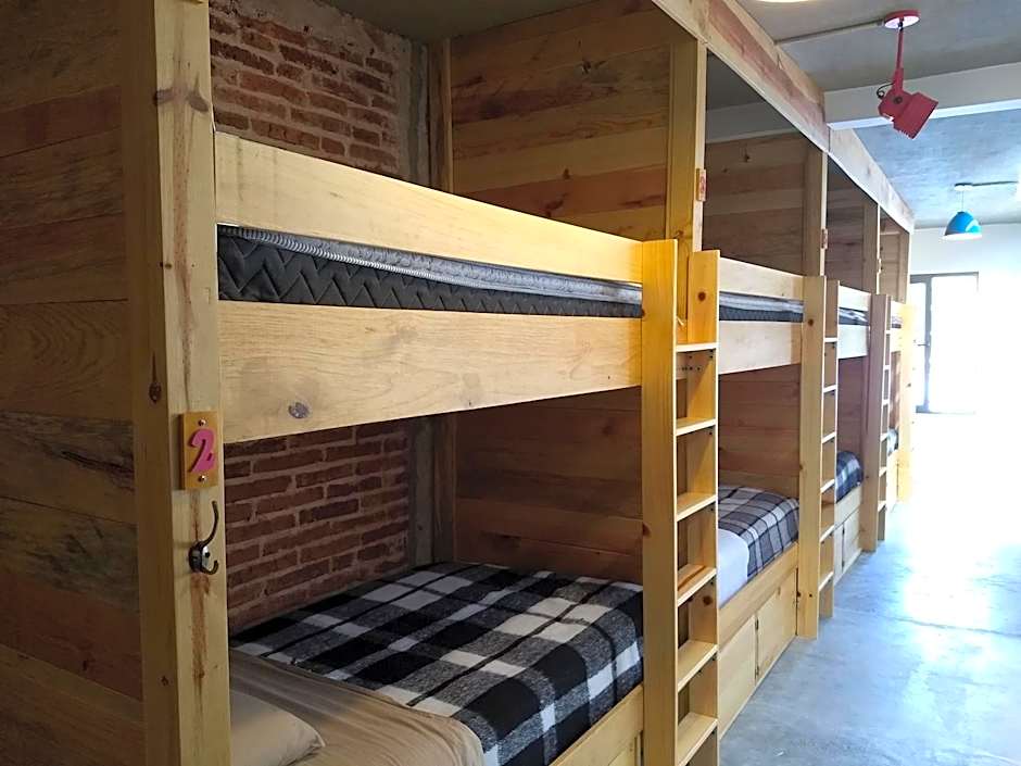 La Abuelita Hostal – San Cristobal, CS