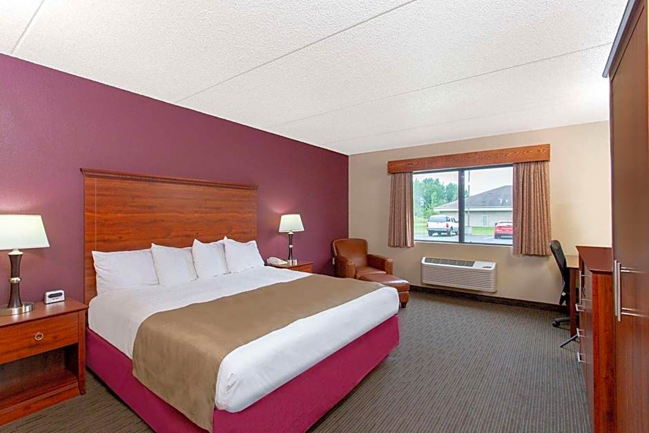 AmericInn by Wyndham New London