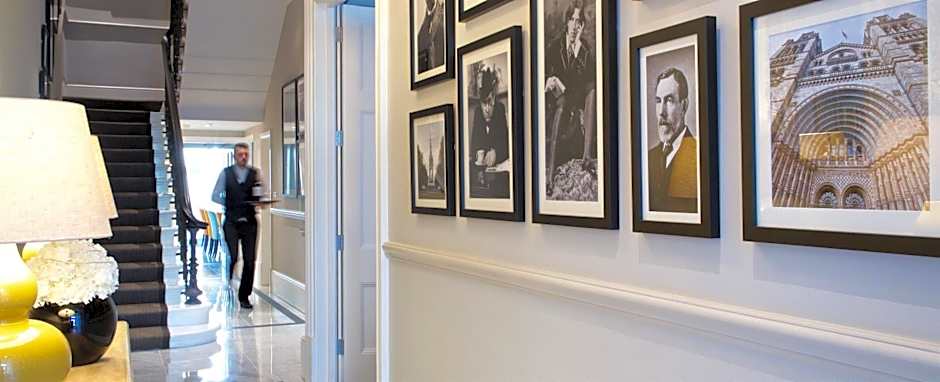 54 Queen's Gate Hotel