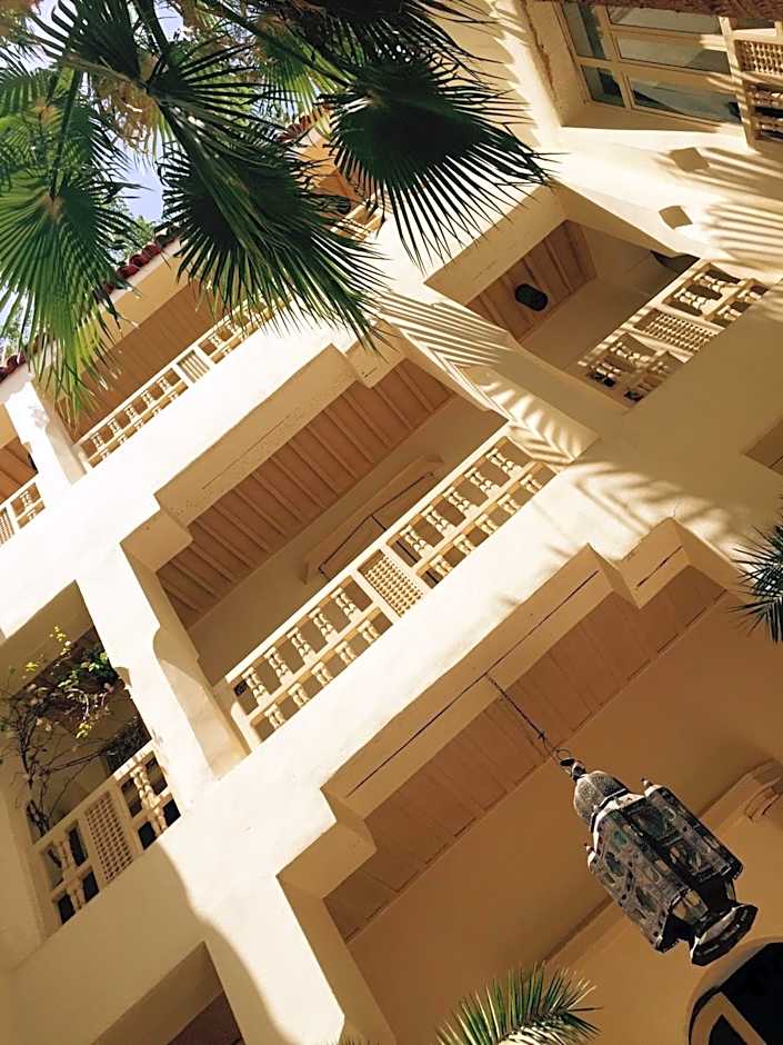 Riad 144