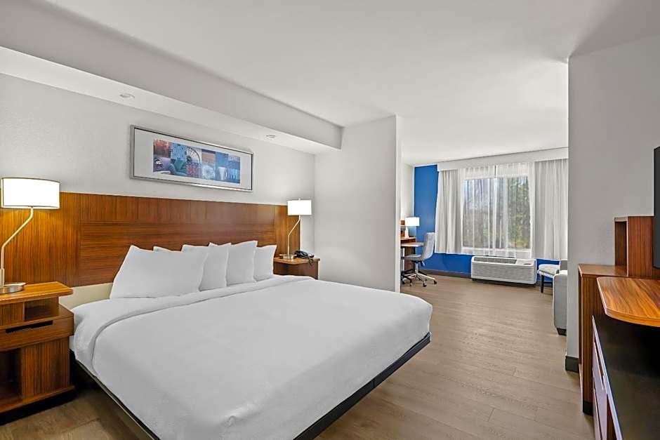 Spark by Hilton Macon North