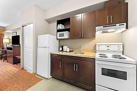 Deluxe Queen Room with Two Queen Beds - Non-Smoking