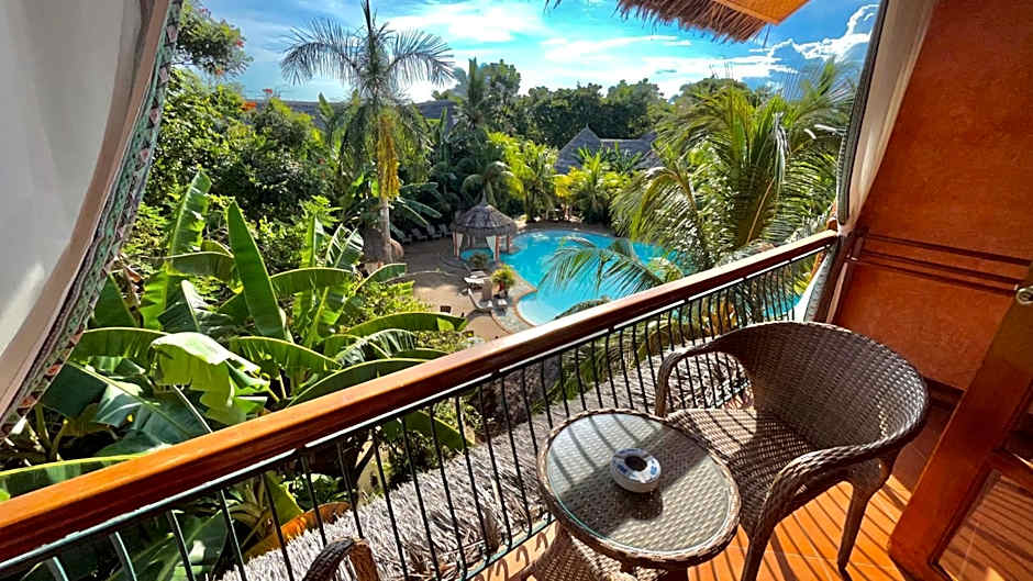 Photo 1 of 1 of Deluxe, Pool View