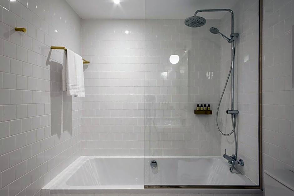 Hotel Midmost by Majestic Hotel Group