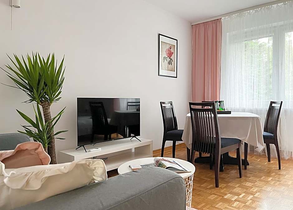 Flower House Warsaw Chopin Airport