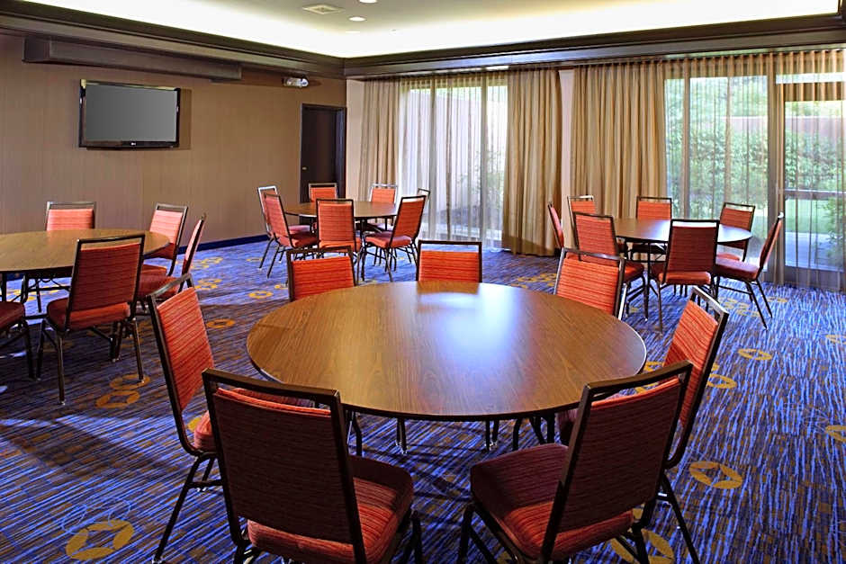 Courtyard by Marriott Newark Granville