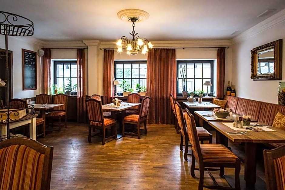 Hotel-Restaurant Kerzan´s – Dortmund, OH