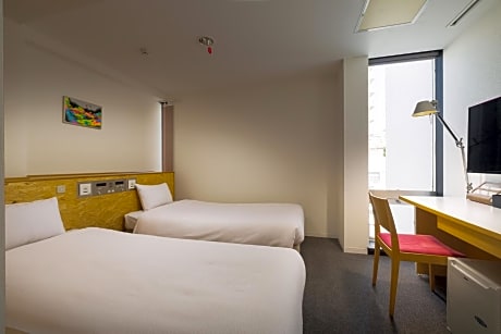 Twin Room - Non-Smoking