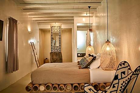 Premium Lower Floor Sea View Suite with Jet tub