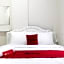 RedDoorz @ Garden Boulevard Citra Raya Tangerang