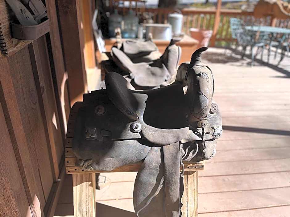 Whispering Pines Lodge